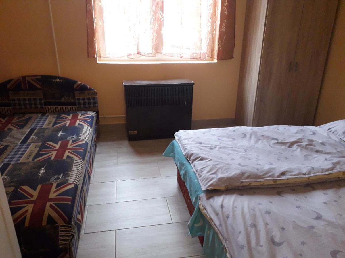 Napsugar Apartmanhaz Balatonlelle Extérieur photo