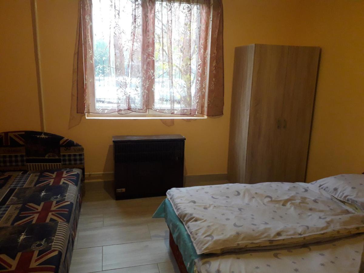 Napsugar Apartmanhaz Balatonlelle Extérieur photo