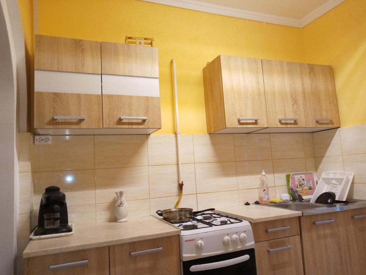 Napsugar Apartmanhaz Balatonlelle Extérieur photo