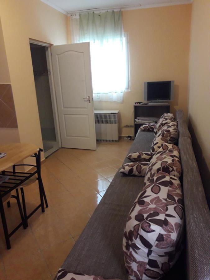 Napsugar Apartmanhaz Balatonlelle Extérieur photo