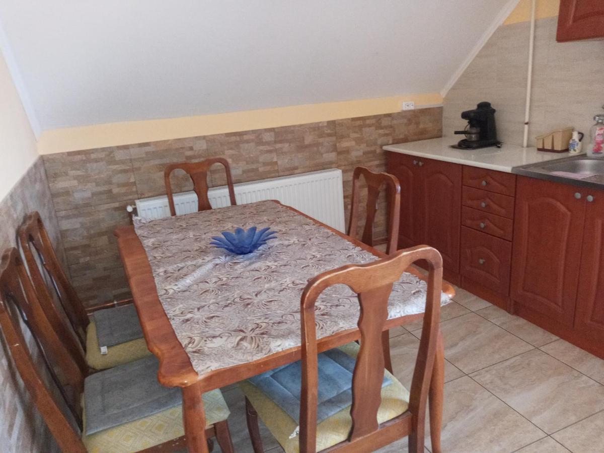 Napsugar Apartmanhaz Balatonlelle Extérieur photo