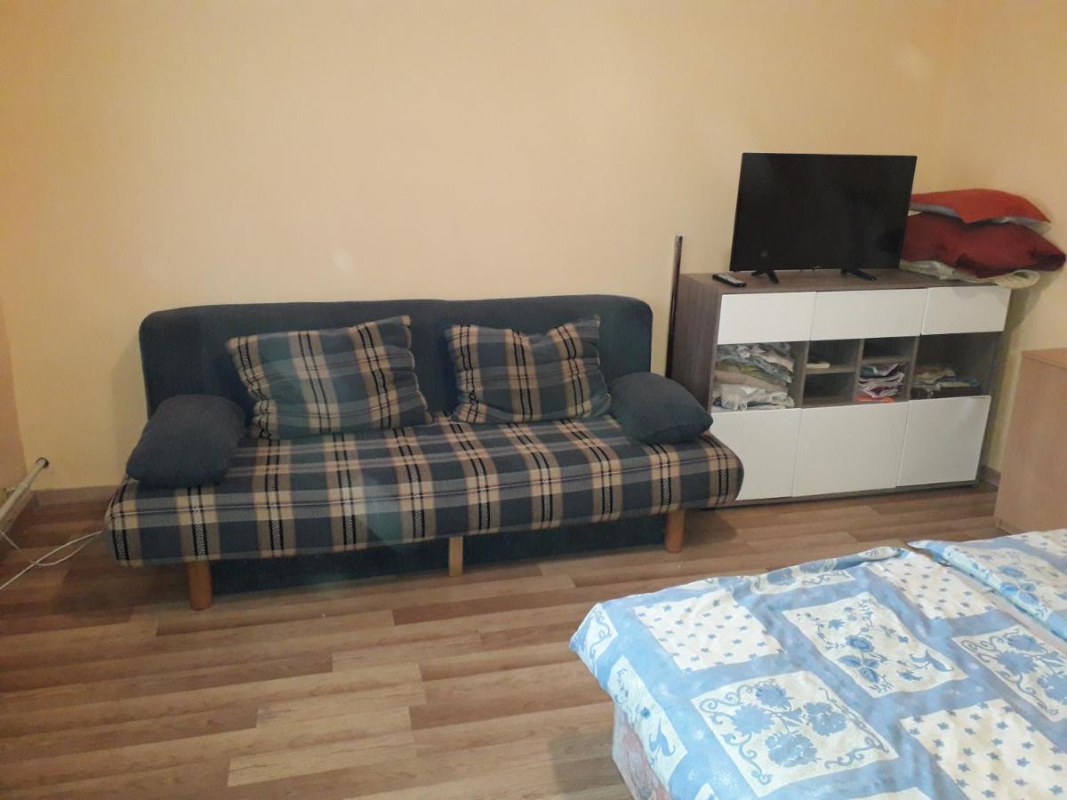 Napsugar Apartmanhaz Balatonlelle Extérieur photo