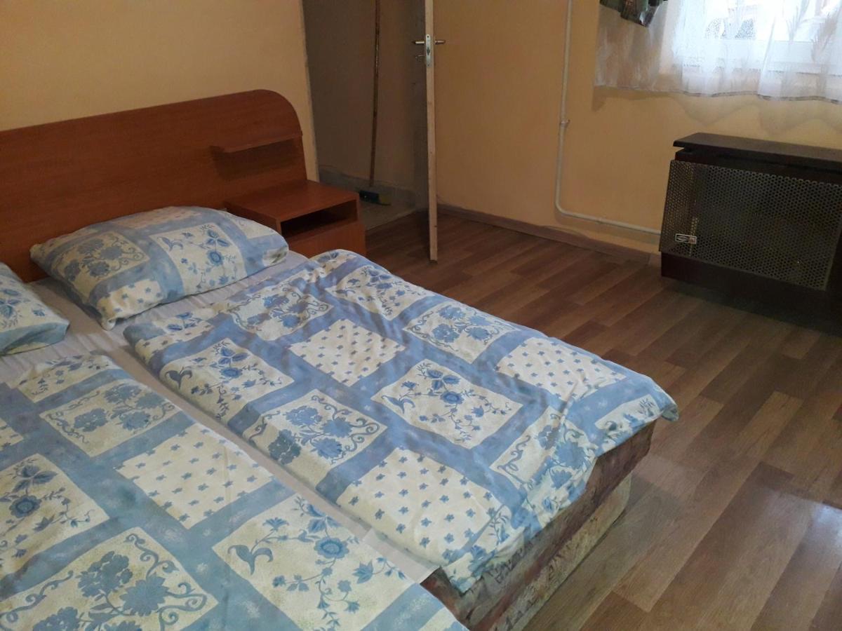 Napsugar Apartmanhaz Balatonlelle Extérieur photo