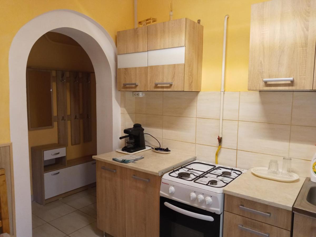 Napsugar Apartmanhaz Balatonlelle Extérieur photo