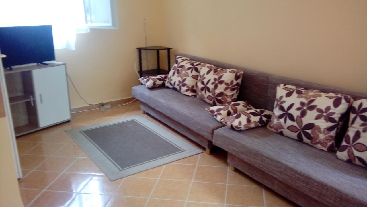 Napsugar Apartmanhaz Balatonlelle Extérieur photo